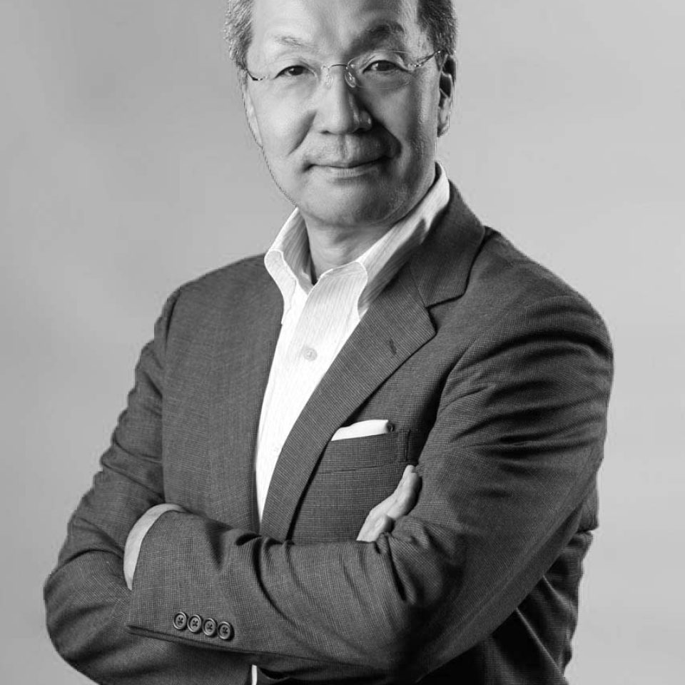 Black and white corporate portrait of Tomoyuki Hirate, Vice President at Google Cloud — singapore C-suite portrait photography, singapore CEO corporate photographer