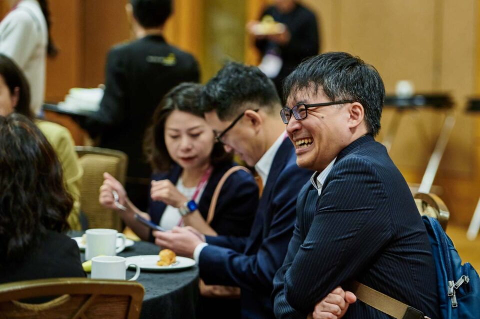 Delegates in conversation at tables during the IAPP Asia Privacy Forum 2024 — singapore corporate events photographer, professional corporate events photography singapore