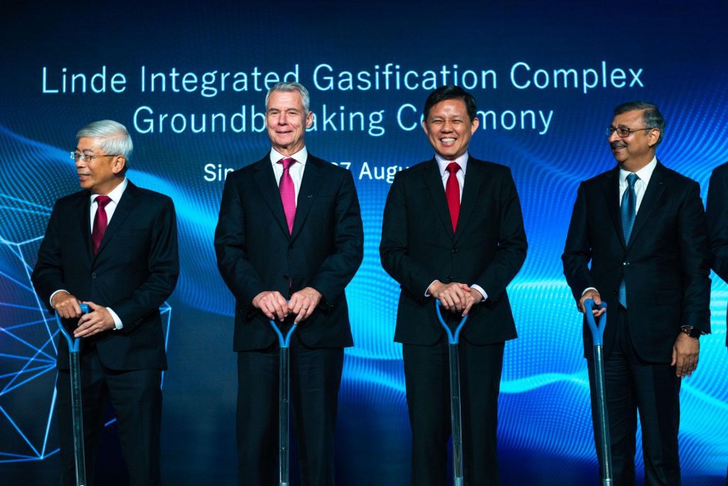 Dignitaries at the Linde Integrated Gasification Complex groundbreaking ceremony — singapore corporate events photographer, corporate event photographer singapore