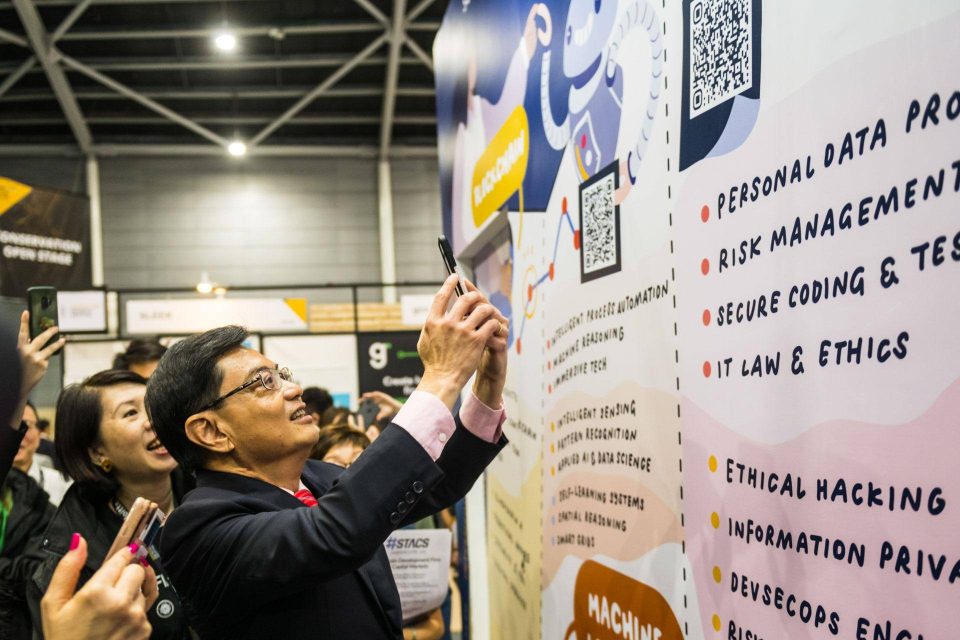 Delegates at a stand covered in handwritten idea cards at a Singapore corporate event — singapore corporate events photographer, professional corporate events photography singapore